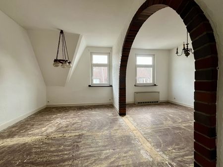 Wohnen mit Altbauflair! Helle 2,5-Zimmerwohnung mit hohen Decken in ruhiger Lage - Photo 4