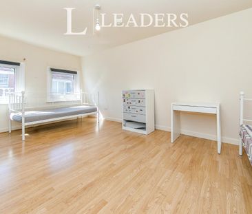 2 bedroom apartment to rent Tacket Street, Ipswich, Suffolk, IP4 - Photo 2