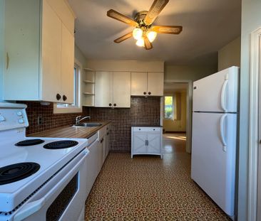Charming 3 Bedroom Character Home In Strathearn - Photo 1