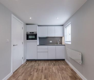 Studio to rent - Photo 2