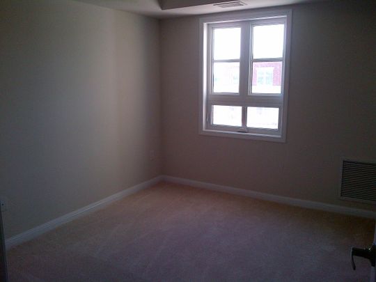 For Lease - 70 Baycliffe Crescent Unit# 302, Brampton, Ontario - Photo 1