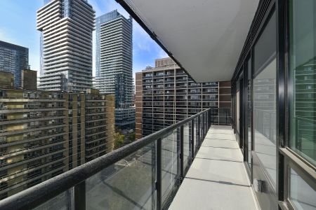 Line 5 Condos - Photo 2