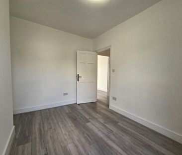 4 bedroom terraced house to rent - Photo 6