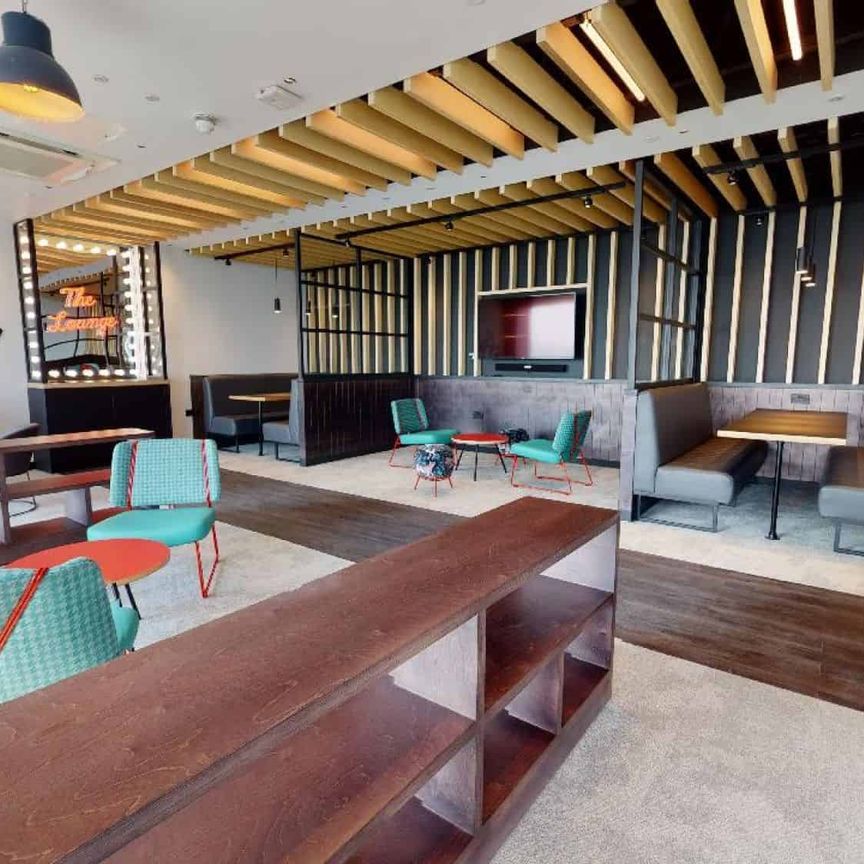 Gold En Suite - Photo 1