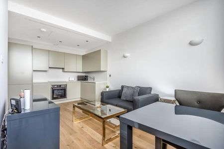 Studio to rent - Photo 5