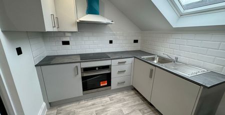 Flat 2, Roman View, Roundhay, Leeds, LS8 2DL - Photo 3