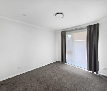 Modern Family Home - Available Now - Photo 6