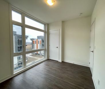 For Lease - 2 Steckley House Lane Unit# 924, Richmond Hill, Ontario - Photo 6