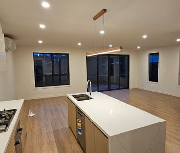 Brand New Quality Townhouse - Photo 3