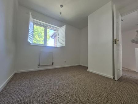 3 bedroom detached house to rent - Photo 3