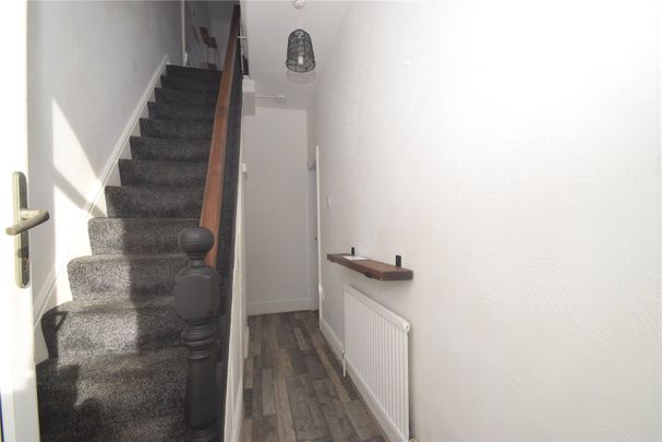 2 bed terraced house to rent in Rosebery Avenue, Scarborough, YO12 - Photo 1