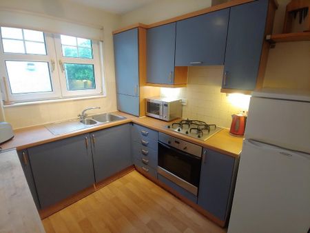 2 bedroom flat to rent - Photo 5