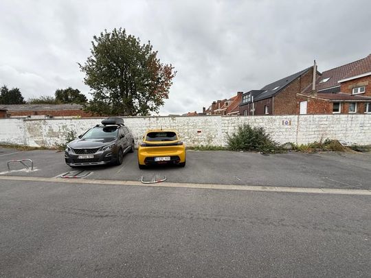 Appartement te huur - Photo 1