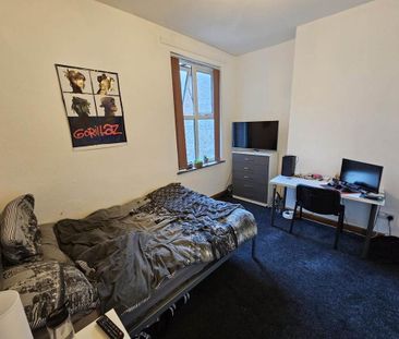 9 bedroom house to rent - Photo 4