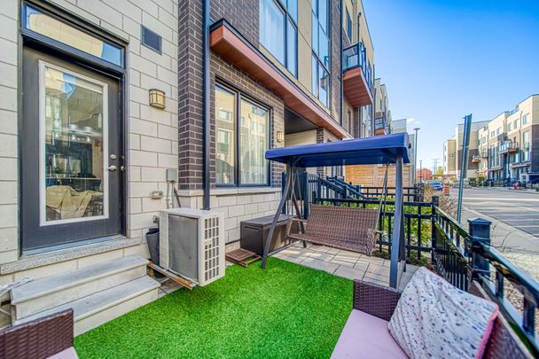 For Lease - 1555 Kingston Road Unit# 504, Pickering, Ontario - Photo 1