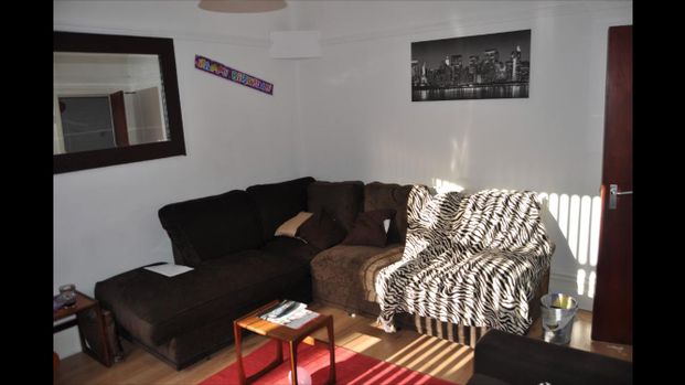 7 Bed Semi-Detached House, Curzon Avenue, M14 - Photo 1