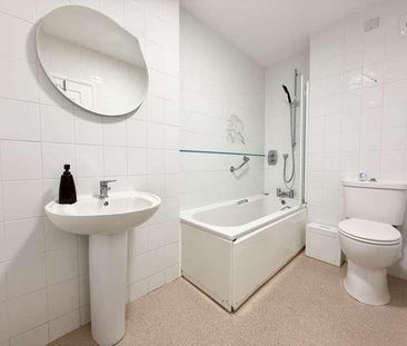 The Parade, Birchington, CT7 - Photo 6