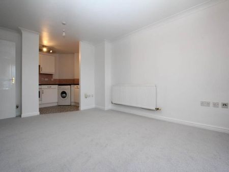 1 bedroom flat to rent - Photo 2