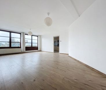 Prachtig appartement van 90m ² goed gelegen en gerenoveerd - Photo 1