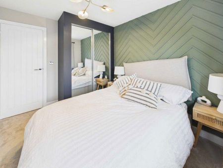 3 bedroom semi-detached house to rent - Photo 5