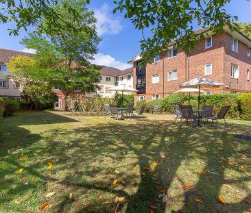 1 bedroom retirement property to rent - Photo 5