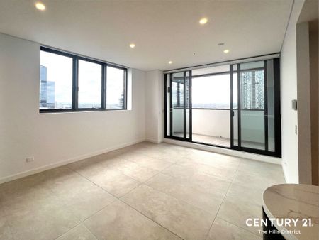 Stunning 28th Floor Apartment with Breathtaking Views - Photo 3