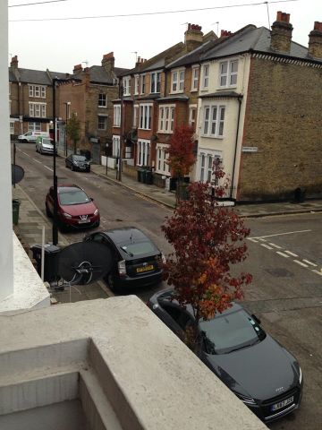 2 Bed Flat, Prideaux Road, SW9 - Photo 2