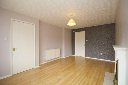 3 bedroom end of terrace house to rent - Photo 5