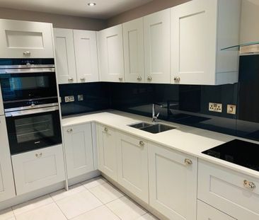 Sargent Square, Broadway, WR12 - Photo 4