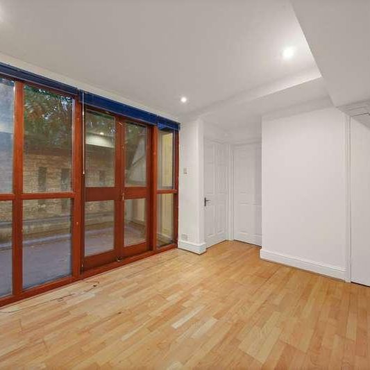 Doughty Mews, Bloomsbury, London, WC1N - Photo 1