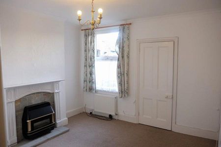 3 Bedroom Terrace House For Rent - Photo 5