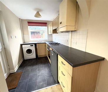 2 bedroom terraced house to rent - Photo 5