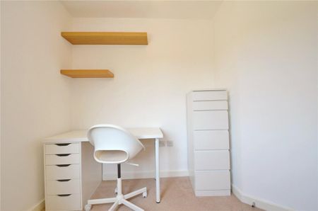 4 Bed Detached House, Harding Road, BS34 - Photo 4