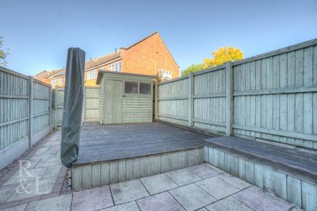 2 bedroom townhouse to rent - Photo 2