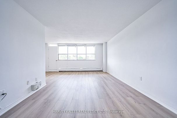 For Lease - 2000 Sheppard Avenue Unit# 2011, Toronto, Ontario - Photo 1