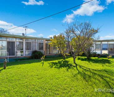 3/30 Chifley Avenue, Altona VIC 3018 - Apartment For Rent | Domain - Photo 2