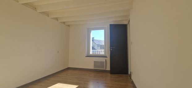 Location Appartement 3 pièces 57m² ST CHELY D APCHER 48200 - Photo 1