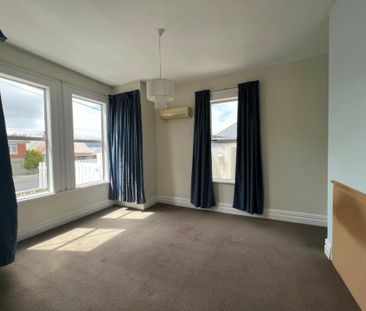 Modernised three bedroom home - Close to CBD and transport - Photo 3