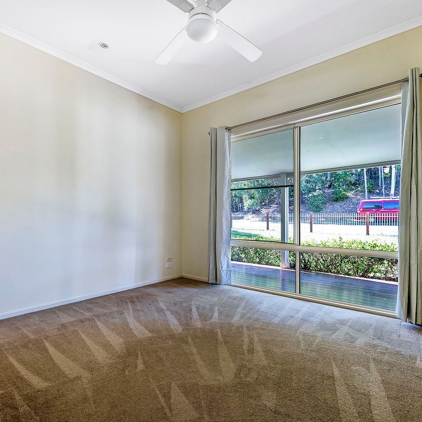 28 Friarbird Crescent, - Photo 1