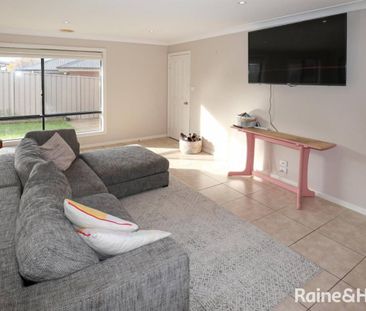 Ideally Positioned Tatton Home - Photo 5