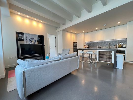 Television Centre, 101 Wood Lane, London - Photo 1