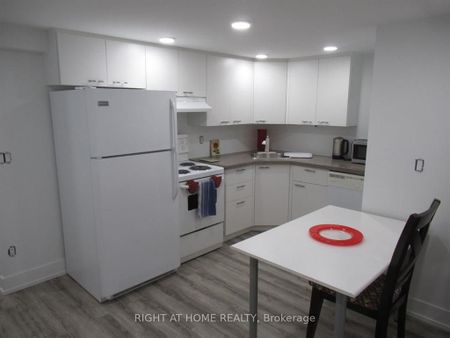 For Lease - 272 Roxton Road Unit# Lower, Toronto, Ontario - Photo 3