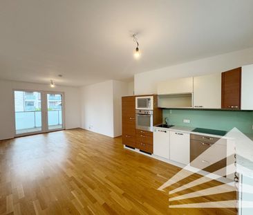 Schöne, gut aufgeteilte 3-Zimmer Wohnung mit Balkon und Loggia in B... - Photo 2