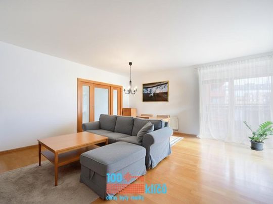 Pronájem bytu 2+1 64 m2 - Fotografie 1