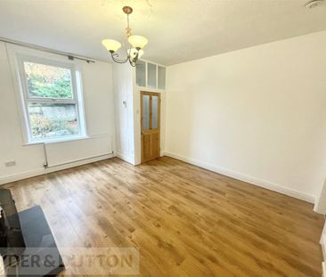 Sunlaws Street, Glossop, Derbyshire, SK13 - Photo 5