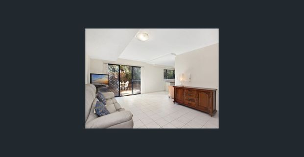 Private Courtyard in Prime Location - Photo 1