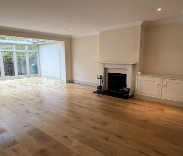 3 bedroom terraced house to rent - Photo 1