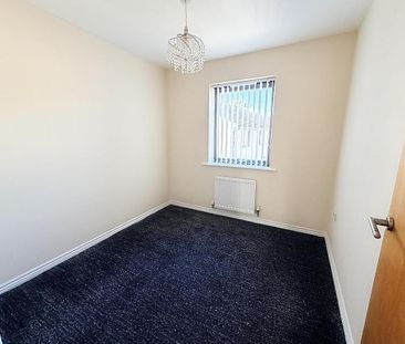4 bedroom terraced house to rent - Photo 5