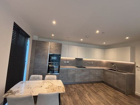 2 Bed Flat, Teal Point, IG11 - Photo 4