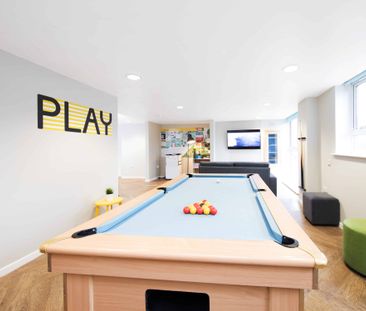 Extra Large Standard Double Ensuite: Three Bed Flat - Photo 3